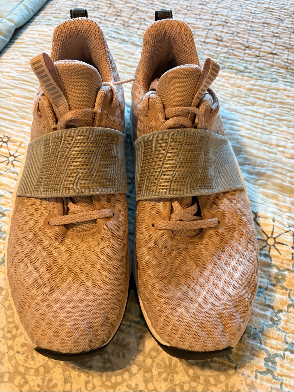 Women  NIKE 9.5-Lightweight Training Shoes